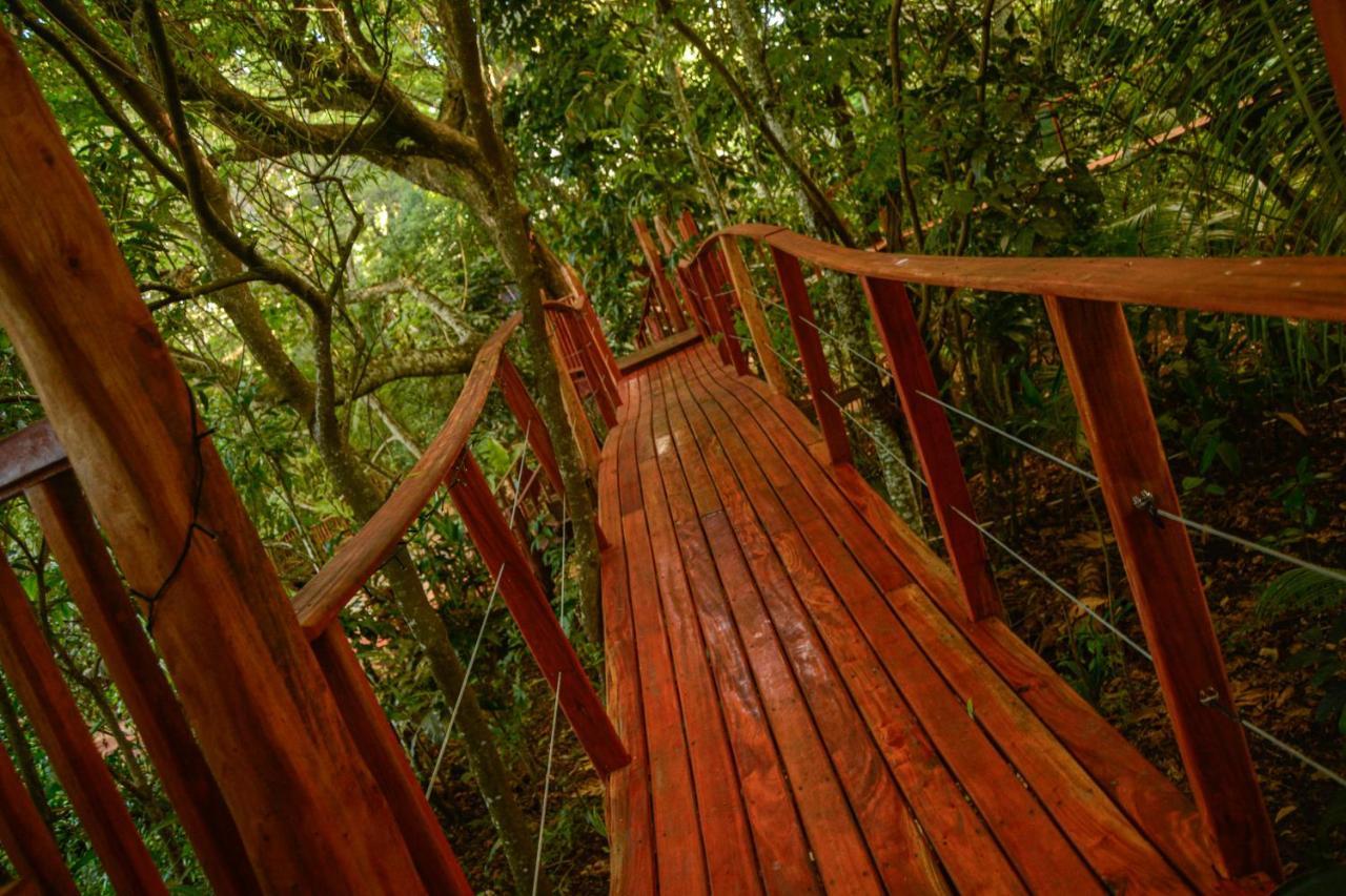 Tukulolo Treehouses Makaunga Екстер'єр фото