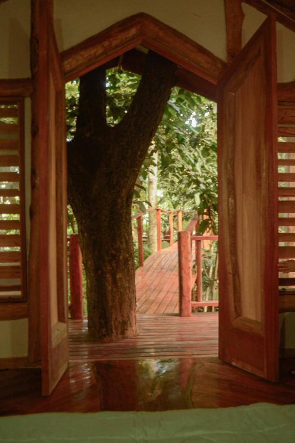 Tukulolo Treehouses Makaunga Екстер'єр фото