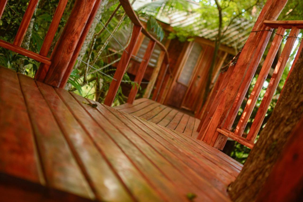 Tukulolo Treehouses Makaunga Екстер'єр фото