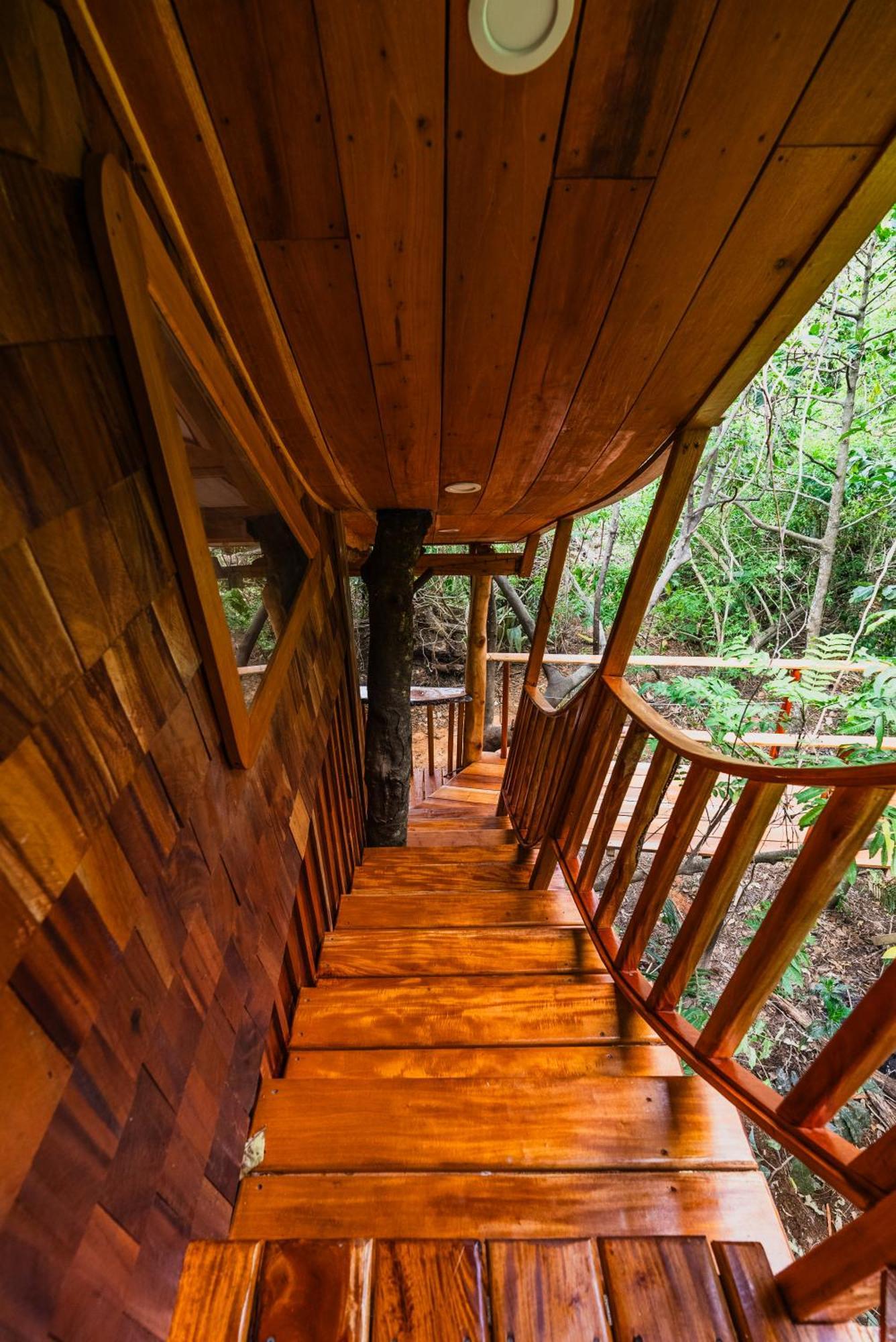 Tukulolo Treehouses Makaunga Екстер'єр фото