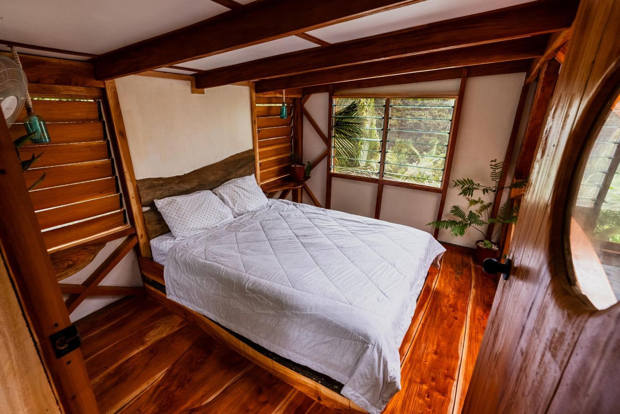 Tukulolo Treehouses Makaunga Екстер'єр фото
