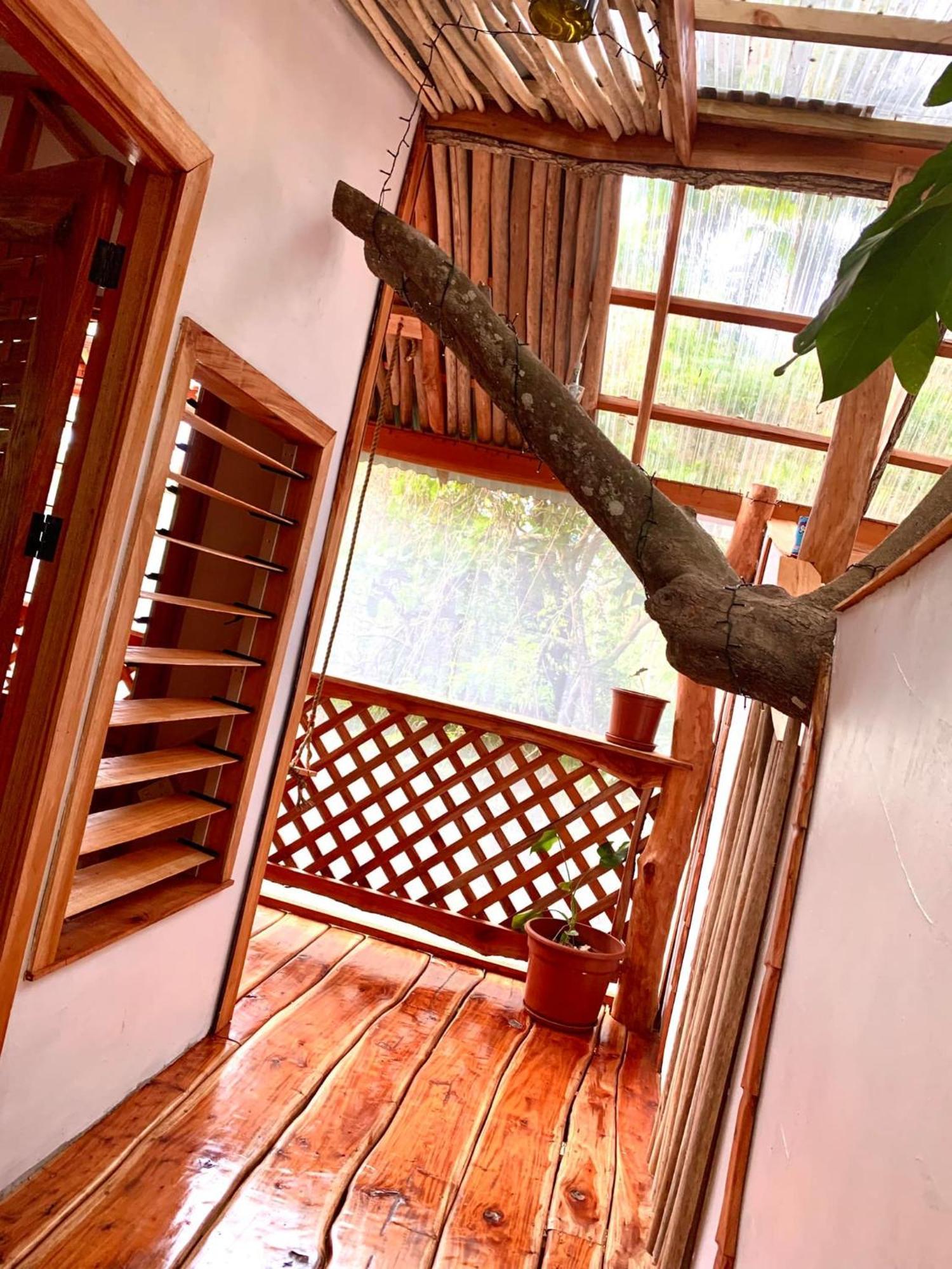 Tukulolo Treehouses Makaunga Екстер'єр фото